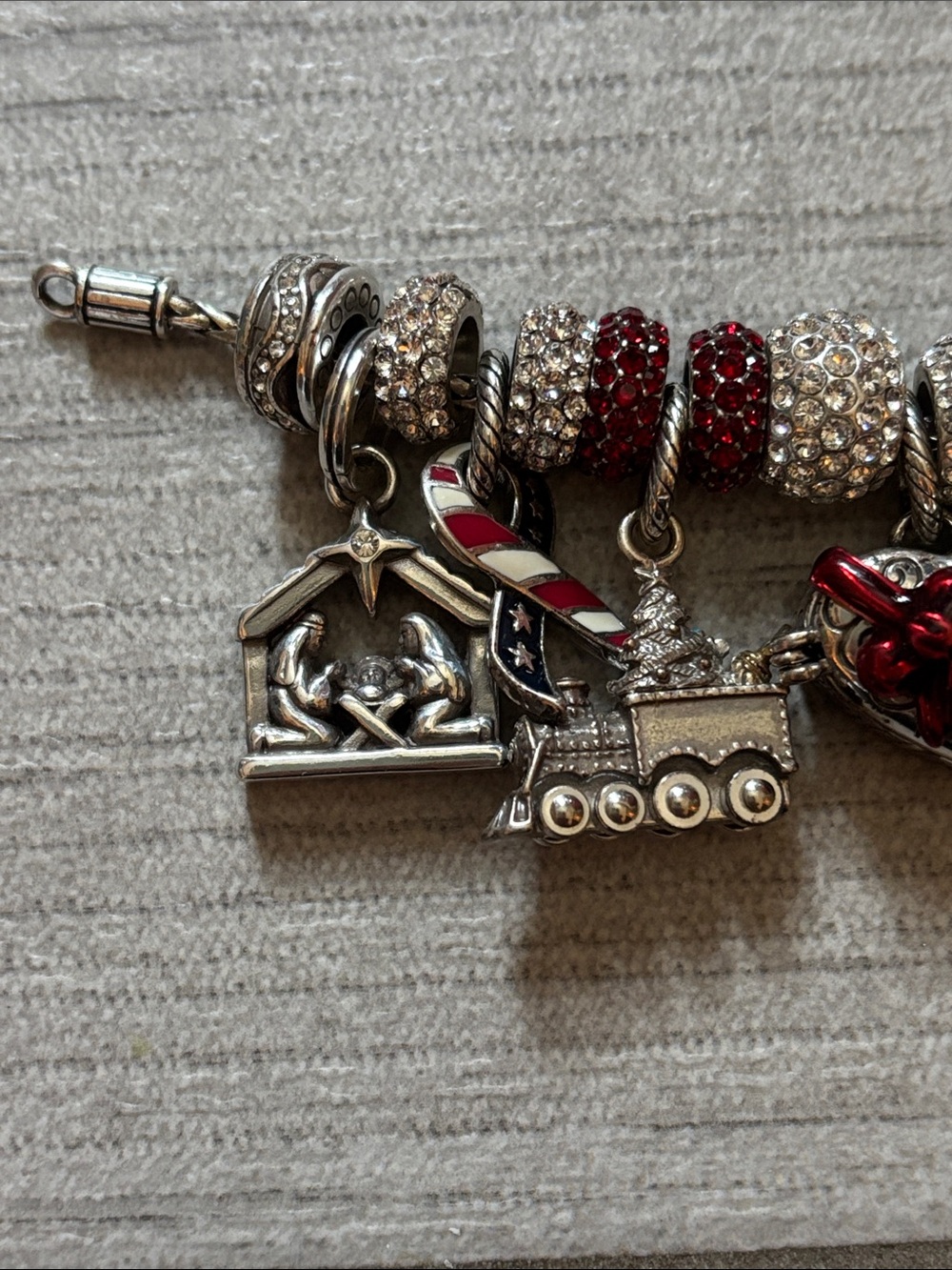 Brighton Christmas Bracelet - Picture 2 of 3